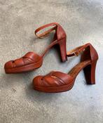 Chie Mihara pumps gevlochten cognak kleur 38, Ophalen of Verzenden, Zo goed als nieuw, Bruin