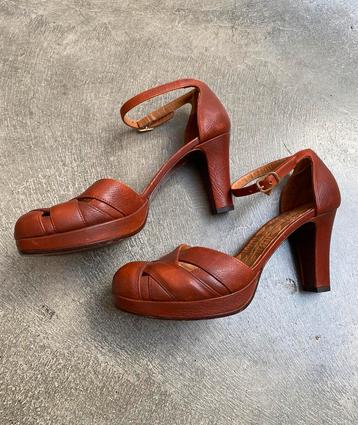 Chie Mihara pumps gevlochten cognak kleur 38 beschikbaar voor biedingen