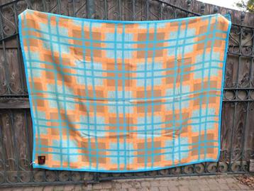 Vintage deken 200 x 160 beschikbaar voor biedingen