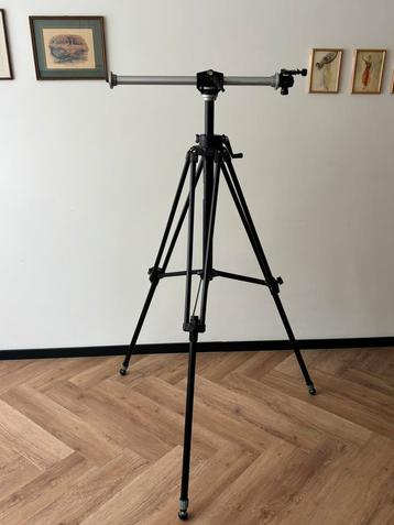 Manfrotto 028B Tripod + 131D Cross Arm beschikbaar voor biedingen