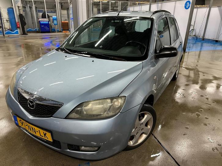 Mazda 2 MET AIRCO & JAAR APK!, Auto's, Mazda, Bedrijf, Te koop, ABS, Airbags, Centrale vergrendeling, Dakrails, Elektrische ramen