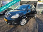 Lancia Ypsilon 1.2 Argento | 12MND GARANTIE | AIRCO | ELEC P, Voorwielaandrijving, Stof, Gebruikt, Zwart