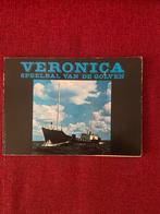 Veronica. Speelbal van de golven., Ophalen of Verzenden, Gelezen