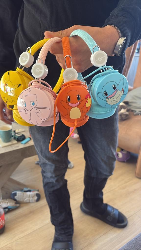 4 Pokemon Kinder Koptelefoons - Pikachu, Charmander..., Audio, Tv en Foto, Koptelefoons, Zo goed als nieuw, Op oor (supra aural)