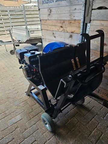 Wipzaag voor Haardhout - Klein Maken! beschikbaar voor biedingen