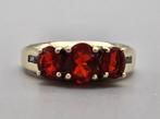 Gouden Vintage ring edelsteen granaat en diamant. 2025/355., ., Ophalen of Verzenden, Zo goed als nieuw, Met edelsteen