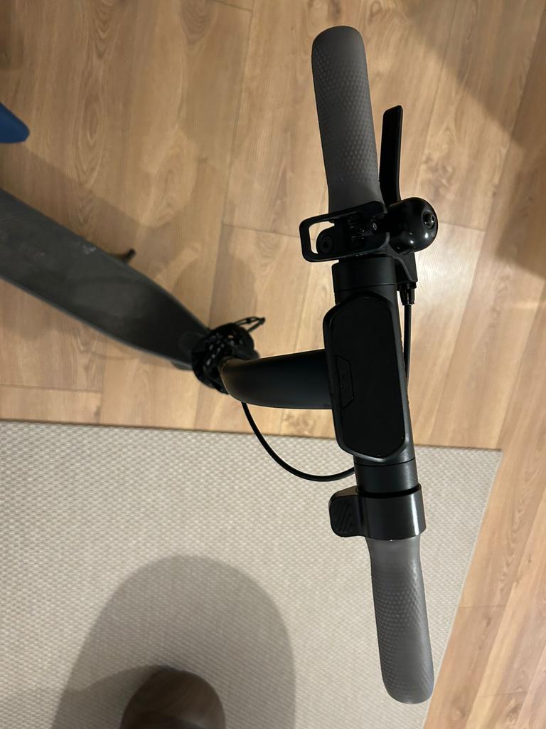 Ninebot e2, Ophalen, Zo goed als nieuw, Elektrische step (E-scooter)