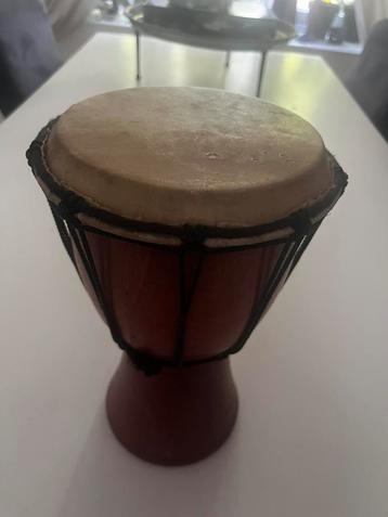 Djembe beschikbaar voor biedingen