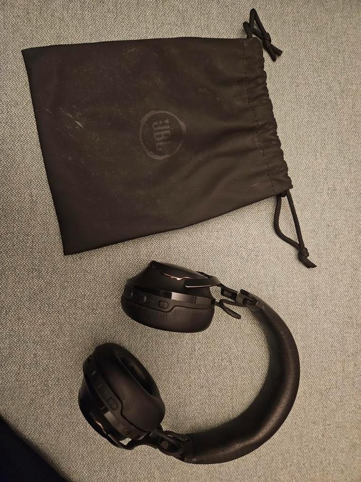JBL Club 700BT Draadloze Koptelefoon, Audio, Tv en Foto, Koptelefoons, Gebruikt, Over oor (circumaural), Overige merken, Draadloos