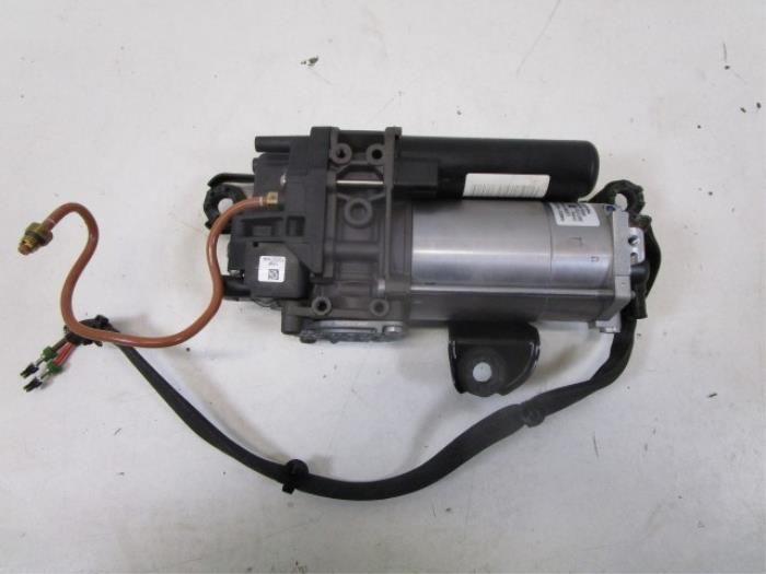 Audi A8 4N Luchtpomp Luchtvering Pomp, Auto-onderdelen, Ophanging en Onderstel, Gebruikt, Ophalen of Verzenden