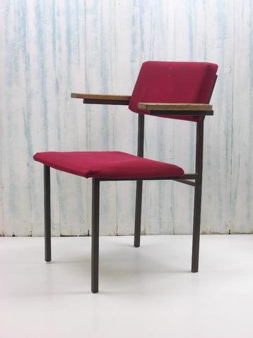 Martin Visser Spectrum stoel SE 21, op knapper beschikbaar voor biedingen