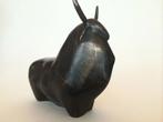 Bronzenbeelden-winkel gestileerde. stier Echt brons...