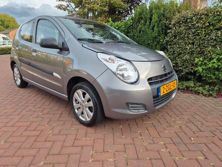 Suzuki Alto Celebration Airco l APK l 2015, Auto's, Suzuki, Particulier, Alto, Benzine, A, Hatchback, Handgeschakeld, Origineel Nederlands