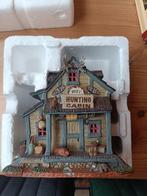 Lemax jachthuisje met duo jagers en jager&hond, Verzenden, Zo goed als nieuw