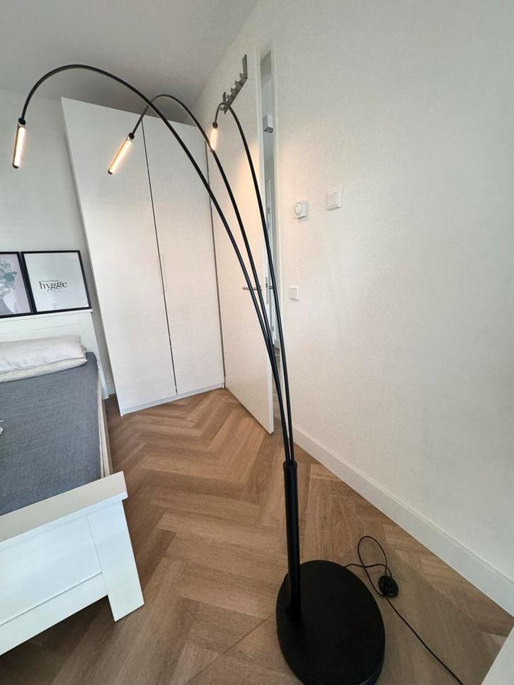 Moderne Minimalistische Staande Lamp KARE Design, Huis en Inrichting, Lampen | Vloerlampen, Zo goed als nieuw, 200 cm of meer
