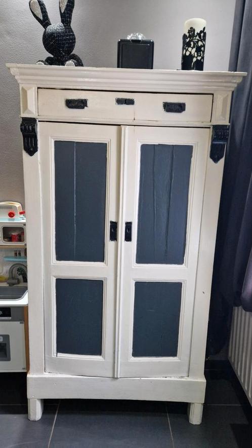 Mooie oude kast een must have, Huis en Inrichting, Kasten | Buffetkasten, Gebruikt, Minder dan 100 cm, 25 tot 50 cm, Ophalen