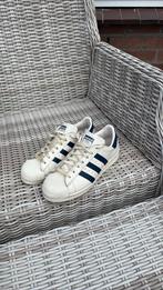 Adidas superstar maat 42 creme blauw., Ophalen of Verzenden, Zo goed als nieuw, Blauw