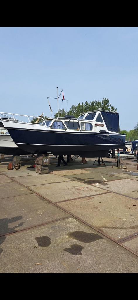 Ten Broeke kruiser, Watersport en Boten, Motorboten en Motorjachten, Zo goed als nieuw, Staal, 6 tot 9 meter, Diesel, Binnenboordmotor