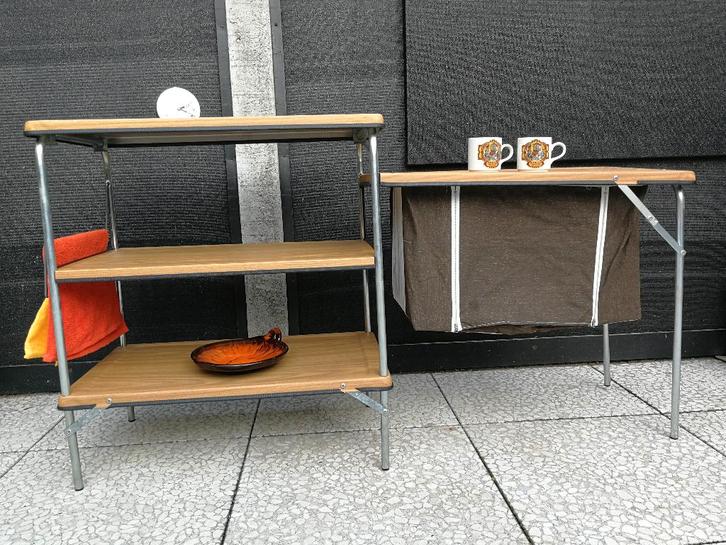 Retro/vintage buitenkeuken/campingkast UMEFA., Caravans en Kamperen, Kampeermeubelen, Zo goed als nieuw, Campingkast, Ophalen