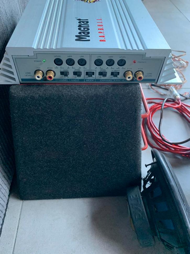 Magnat Versterker & Pyle Subwoofer, Auto diversen, Autospeakers, Gebruikt, Ophalen