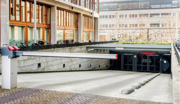 Parkeerplaats motor te koop - Amsterdam  beschikbaar voor biedingen