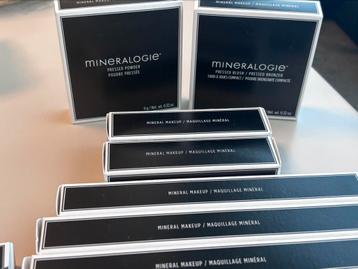 Make up mineralogie  beschikbaar voor biedingen