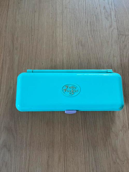 Polly pocket pencil case groen sluiting kapot 1990, Verzamelen, Poppetjes en Figuurtjes, Gebruikt, Ophalen of Verzenden