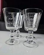 Riviera maison 4 luxe wijn/waterglazen op voet met logo RM, Ophalen, Zo goed als nieuw, Overige typen