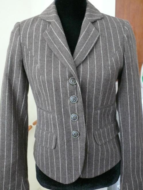 Bruine krijtstreep jasje van, Kleding | Dames, Jasjes, Kostuums en Pakken, Zo goed als nieuw, Bruin, Ophalen of Verzenden