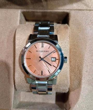 Origineel Burberry dames horloge, ongedragen beschikbaar voor biedingen