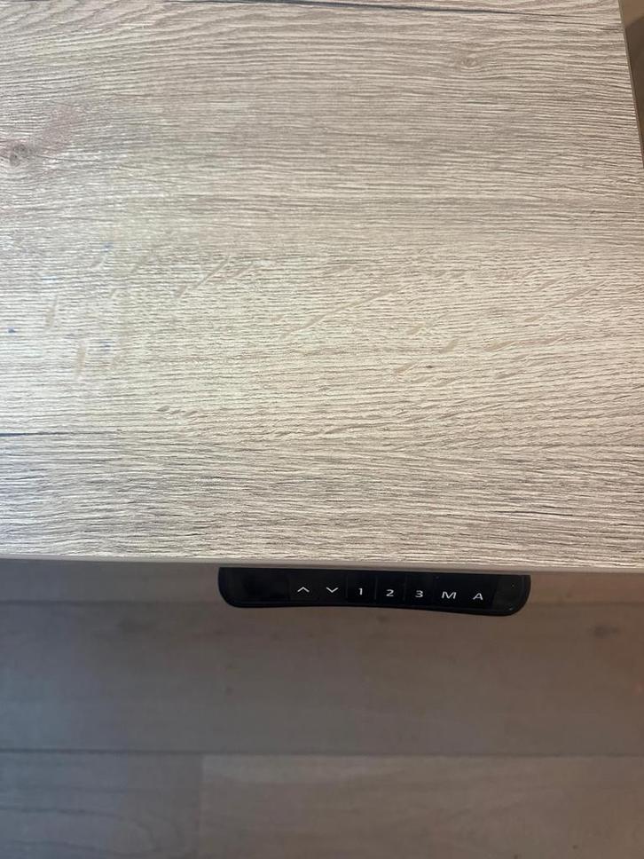 Elektrisch Zit/Sta Bureau, Huis en Inrichting, Bureaus, Elektrisch, Ophalen