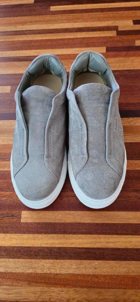 Nubikk Jiro Suo instapper/Sneakers Grijs Suède Maat 42, Kleding | Heren, Schoenen, Zo goed als nieuw, Sneakers of Gympen, Overige kleuren