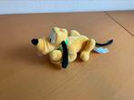 Leuke kleine Disney store knuffel van Pluto 20 cm, Verzamelen, Disney, Ophalen of Verzenden, Goofy of Pluto, Zo goed als nieuw