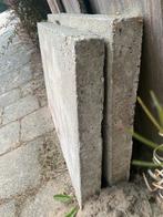 Gratis twee Betonnen Metselstenen - Gebruikt, Ophalen of Verzenden, Gebruikt, Beton