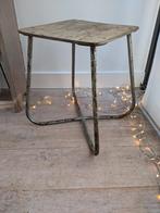 Vintage Poolse Industriële Kruk met mooi Patina jaren 60, Gebruikt, Ophalen of Verzenden, Eén, Grijs