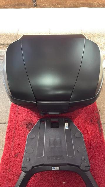 Originele Honda topkoffer met drager. beschikbaar voor biedingen