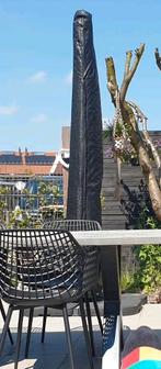 Grote recht hoekige zwarte parasol