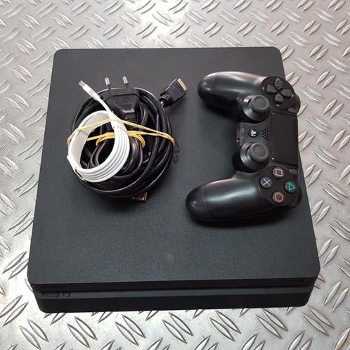 Playstation 4 Slim 500GB met controller Nette staat en garan, Spelcomputers en Games, Spelcomputers | Sony PlayStation 4, Zo goed als nieuw