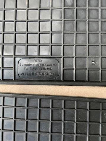 Stevige rubber matten voor de Volkswagen T-Roc beschikbaar voor biedingen