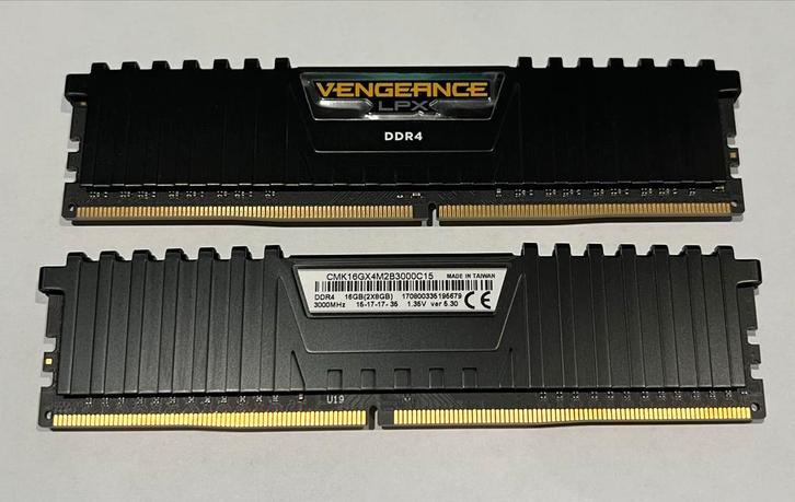 Corsair Vengeance LPX 16GB (2x8GB) DDR4 3000MHz, Computers en Software, RAM geheugen, Gebruikt, Desktop, 16 GB, DDR4, Ophalen of Verzenden