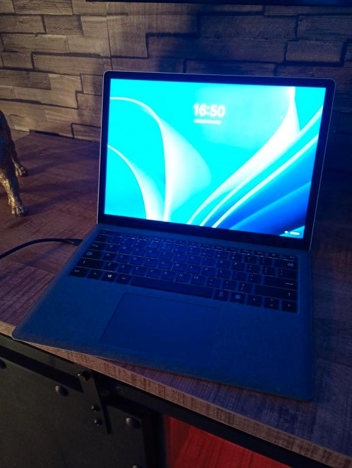 Microsoft surface 3, Computers en Software, Windows Laptops, Zo goed als nieuw, 13 inch, HDD, SSD, 2 tot 3 Ghz, Qwerty, Met touchscreen