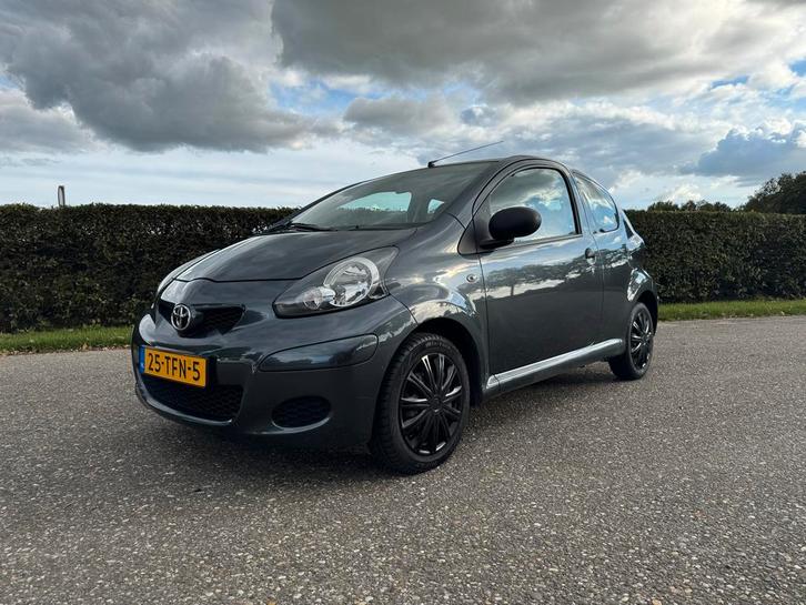 Super nette Toyota Aygo 1.0 uit 2012 met Apple CarPlay, Auto's, Toyota, Particulier, Aygo, Benzine, B, Hatchback, Handgeschakeld