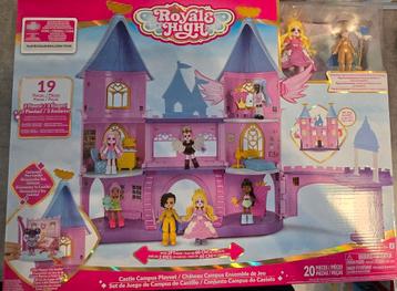 Royale high castle campus playset 20pcs 5+ beschikbaar voor biedingen