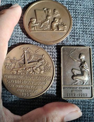 Art Deco Bronzen Penningen - Nederland beschikbaar voor biedingen