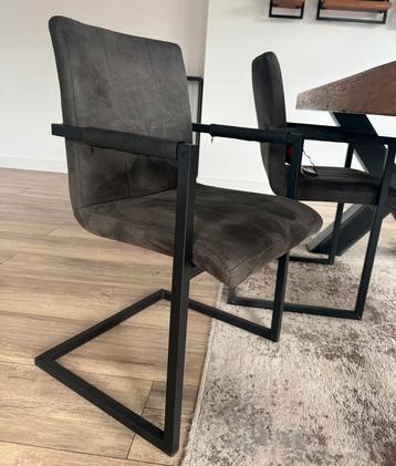 Eetkamer stoelen 4x antraciet suede beschikbaar voor biedingen