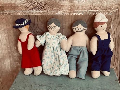 4 x poppenhuis pop. Vader, moeder, opa en oma. Ikea Lillabo, Kinderen en Baby's, Speelgoed | Poppenhuizen, Zo goed als nieuw, Ophalen