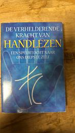 R. Douglas - De verhelderende kracht van handlezen H4, Ophalen of Verzenden, Zo goed als nieuw, R. Douglas, Achtergrond en Informatie