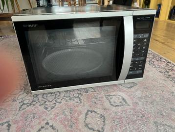 Combi magnetron/oven Sharp R97ST beschikbaar voor biedingen