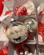 Stille nacht kerstbal zilver met wit gesuikerd, Ophalen of Verzenden, Gebruikt