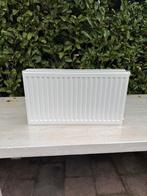 Radiator in nieuwstaat 70x40x10, Ophalen, 30 tot 80 cm, Radiator, Zo goed als nieuw